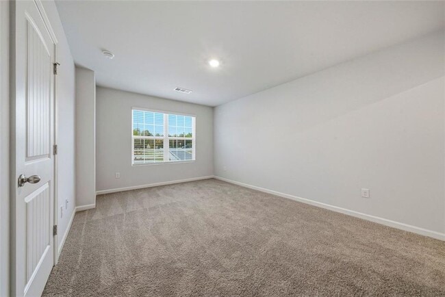 Building Photo - 5961 Skylar Dr