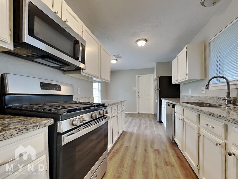 Building Photo - 19723 Edensborough Dr