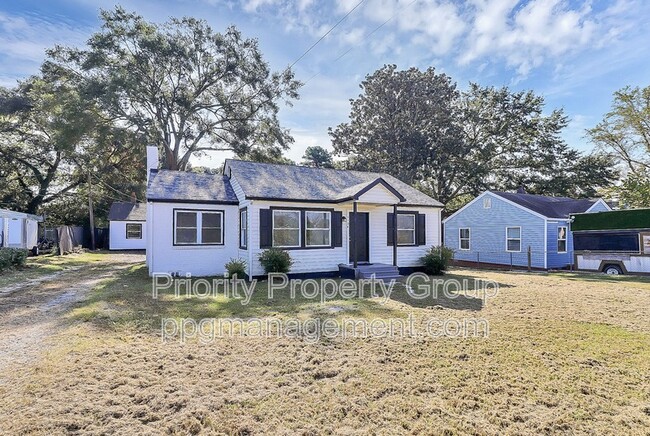 Building Photo - 1104 Linwood Rd