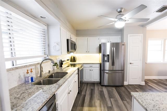 Building Photo - 2256 Big Bend Dr