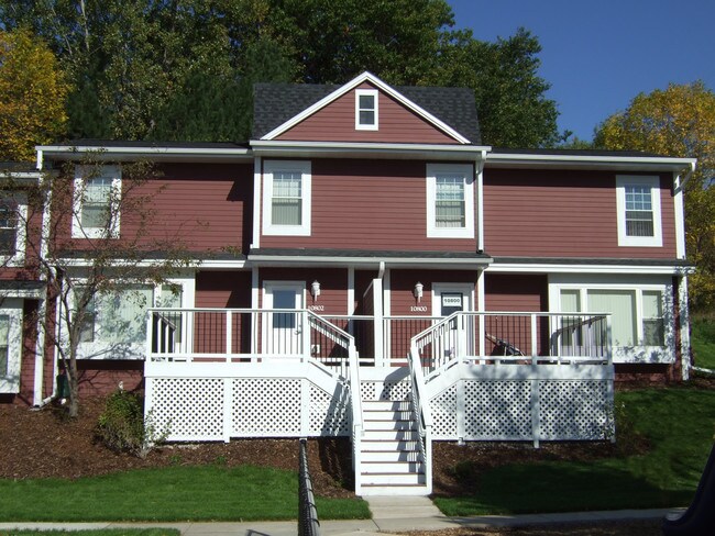 Cedar Hills Townhomes Minnetonka Mn Apartment Finder Cedar Hills Townhomes