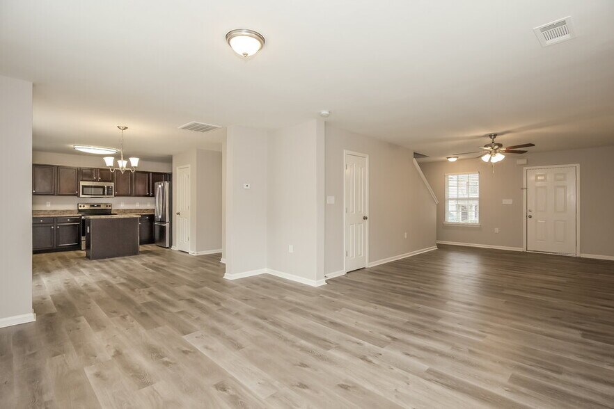 Building Photo - 4234 Grant Martin Dr