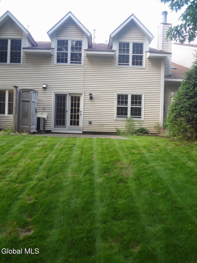 Building Photo - 4007 Chaucer Pl