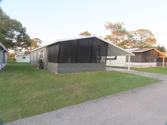 Building Photo - 1061 Quail Dr
