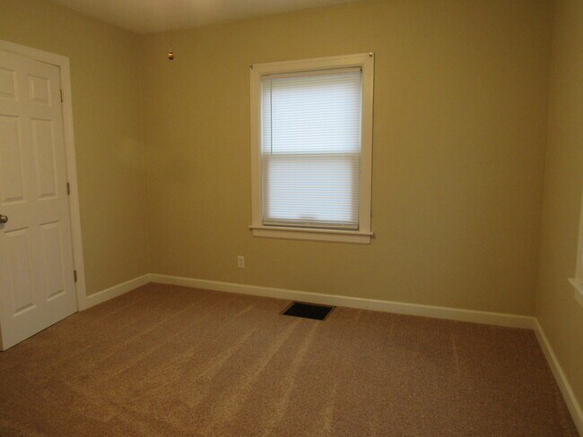 Building Photo - 3834 N Sturdevant St