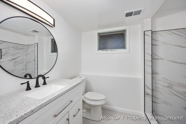 Building Photo - 945-947 Lancashire Ct - 947