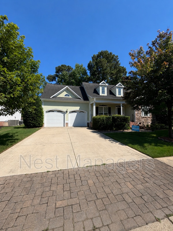 Building Photo - 2409 Thorngrove Ct