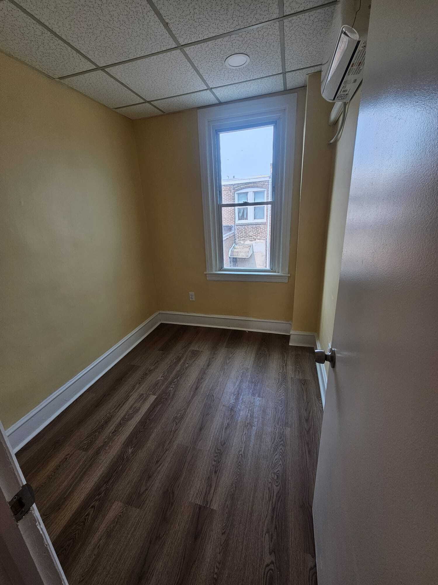 Building Photo - 2126 S Norwood St