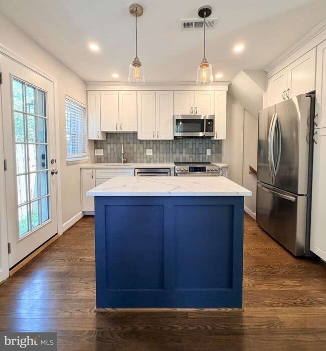 Building Photo - 4800 S 28th St