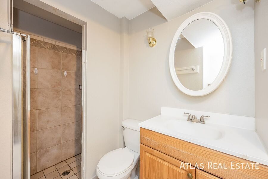 Building Photo - 4734 Frost Dr