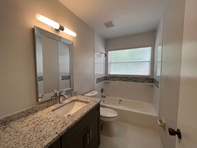 Building Photo - 820 Stone Chapel Ct