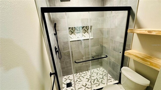 Building Photo - 1432 Kingston Way