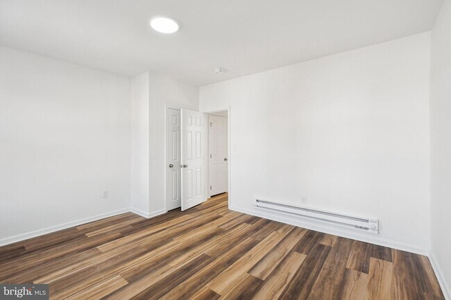 Building Photo - 4447 N 19th St