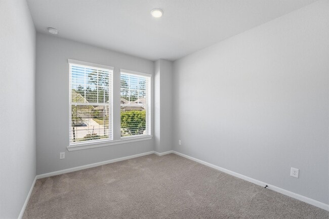 Building Photo - 1338 Lakeside Crk Rd