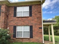 Building Photo - 2 story end unit condo - 1 month free