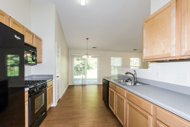 Building Photo - 4102 Hunters Trail Dr