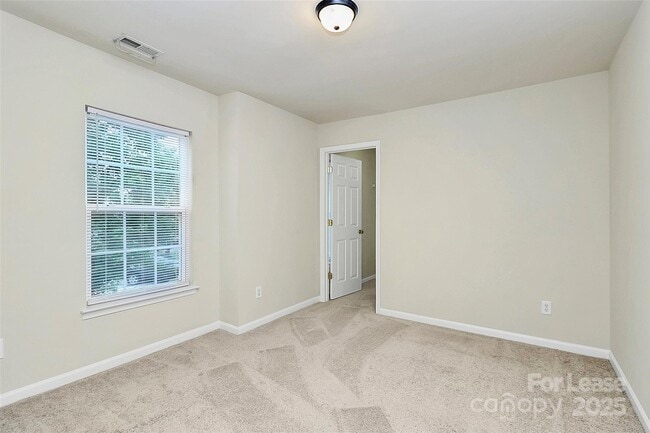 Building Photo - 1445 Laraway Ct NW