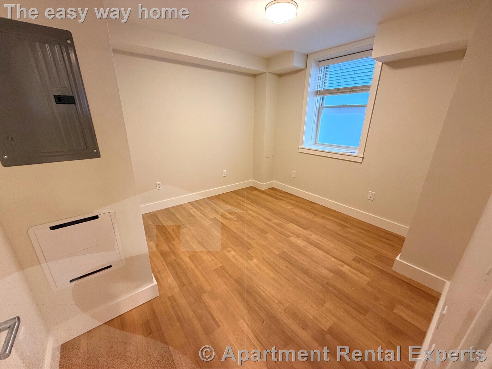 Building Photo - 900 Massachusetts Ave