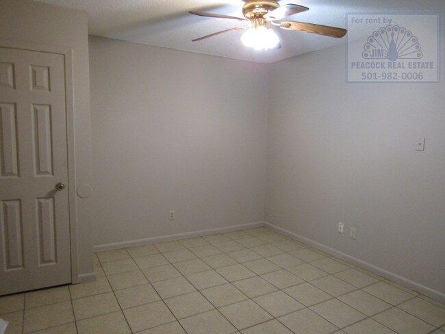 Building Photo - 1100 S James St