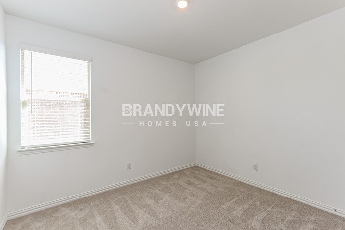 Building Photo - 341 Wentworth Dr