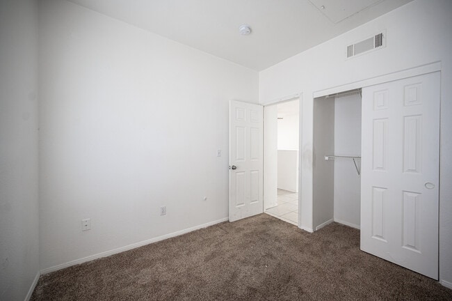 Building Photo - 1704 N Jones Blvd