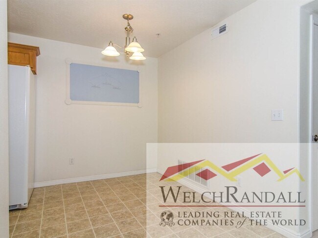 Building Photo - Spacious Lehi Condo