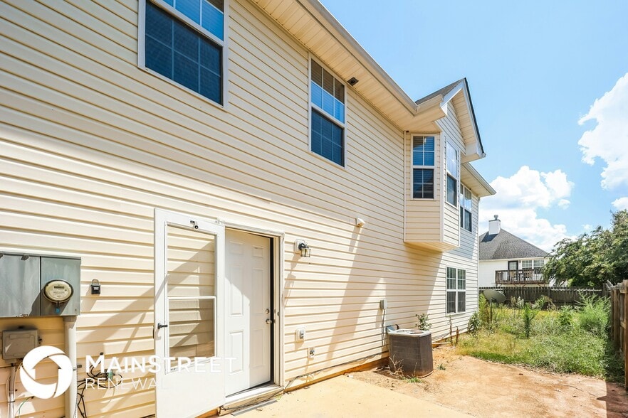Building Photo - 11885 Registry Blvd