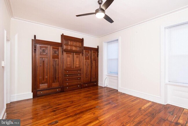 Building Photo - 932 N 5th St