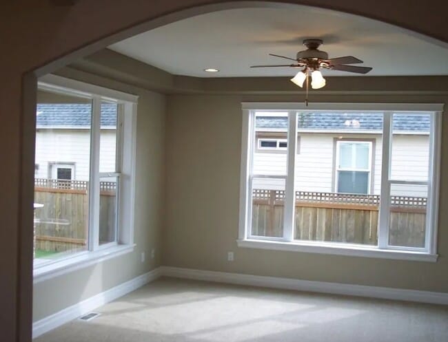 Building Photo - Beautiful 3 Bedroom in Private Community!