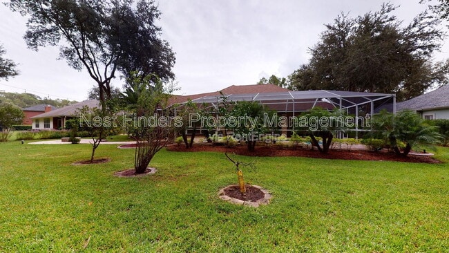 Building Photo - 7911 Vineyard Lake Rd N