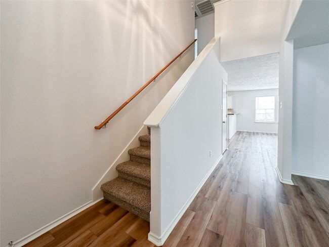 Building Photo - 11 Orion Star Ct