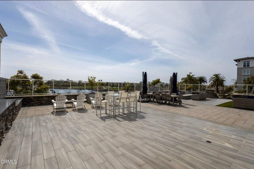 Building Photo - 4012 Tradewinds Dr