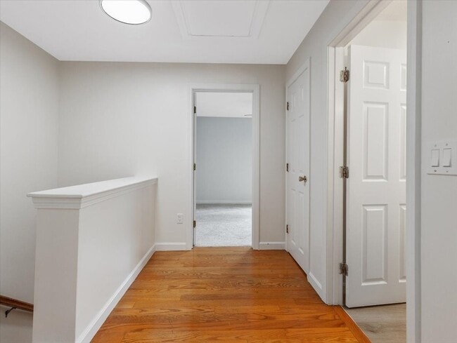 Building Photo - 324 Union St