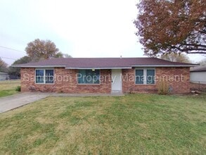 Building Photo - For Lease | Wagoner | $1,100 Rent