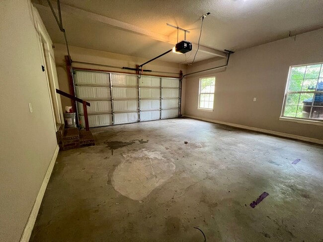 Building Photo - 5108 Hardscrabble Way