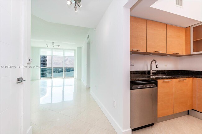 Building Photo - 31 SE 5th St