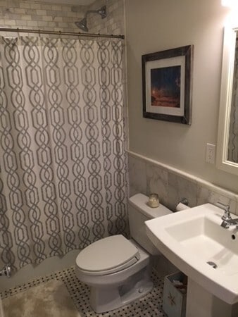 Building Photo - 62 Myrtle St