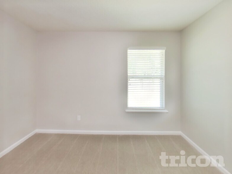 Building Photo - 86185 Fortune Dr