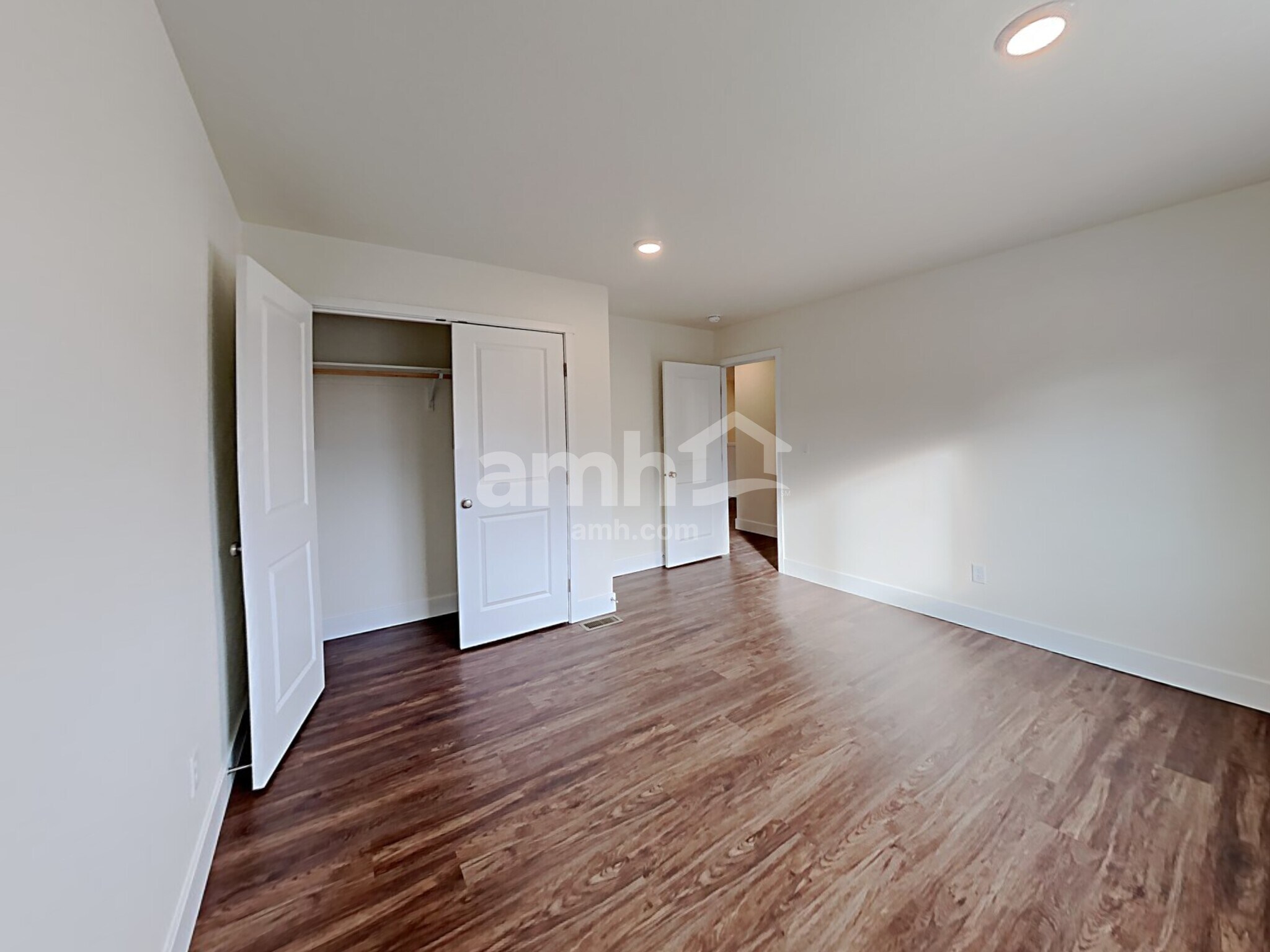 Building Photo - 19311 17th Ave Ct E