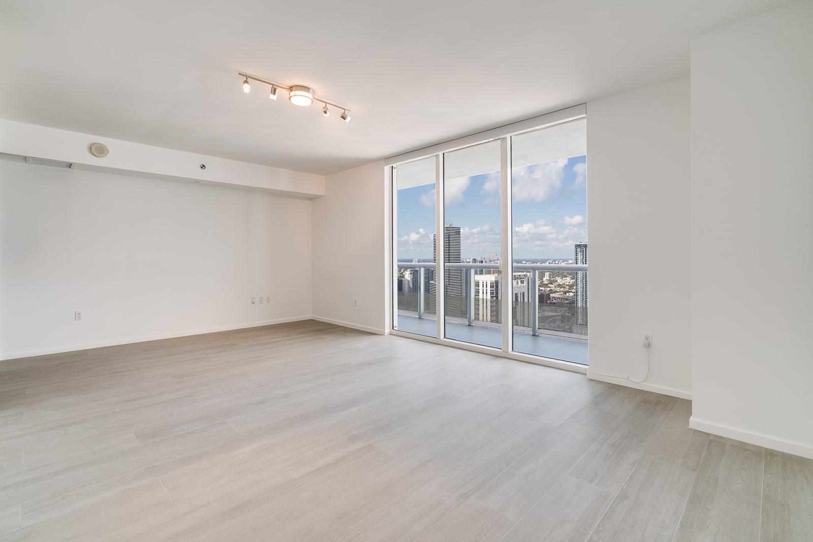 Building Photo - 50 Biscayne Blvd