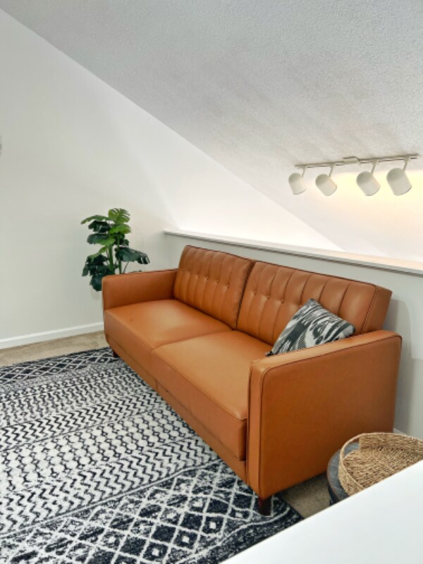 Building Photo - 2109 Alpine Rd