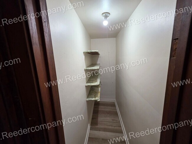 Building Photo - 3915 Catalpa St