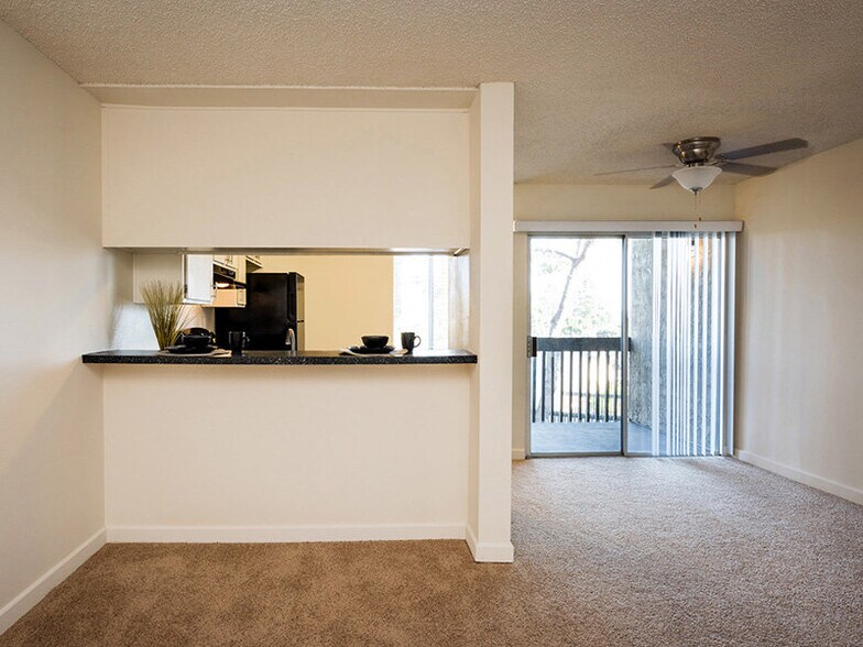Building Photo - Elan Mesa Lofts