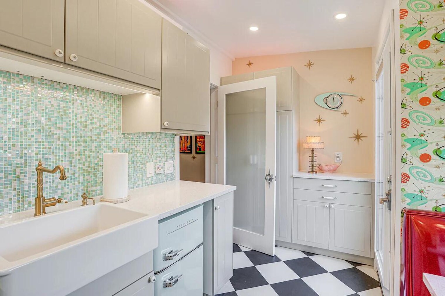 Building Photo - 649 El Centro Rd