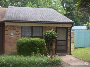 Building Photo - 218-G White Drive-Huge Privately Fenced Yard