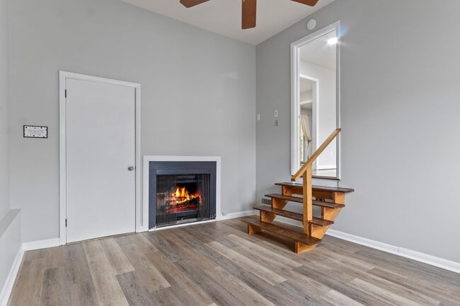 Building Photo - Williamsburg VA 3BR Rental – Updated Home with Granite Kitchen, Bonus Room & Fenced Backyard