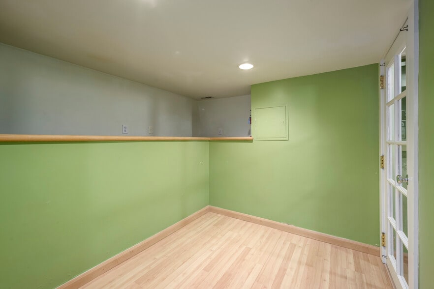 Building Photo - 1835 S 1700 E