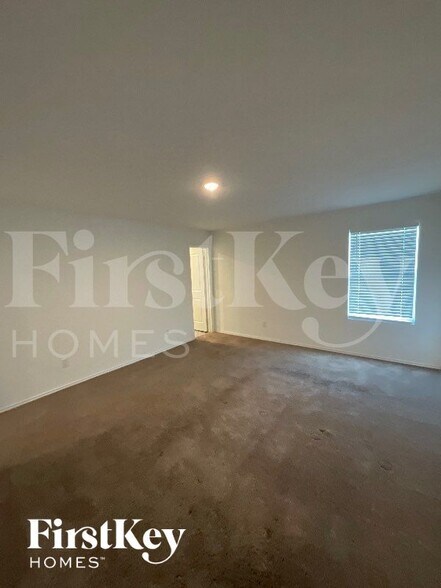 Building Photo - 1339 White Willow