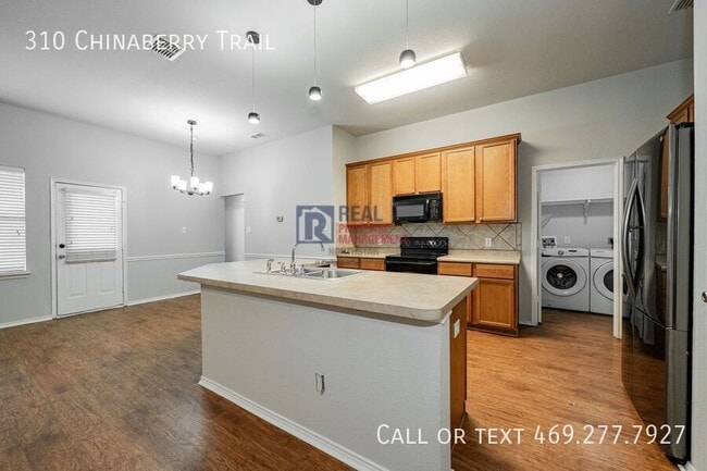 Building Photo - 310 Chinaberry Trail