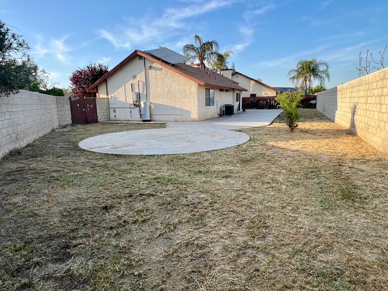 Building Photo - 6024 Billabong Ct